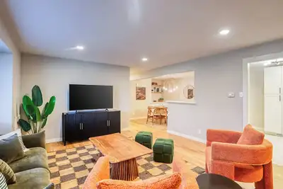 Image de New Remodel! +5 bedroom+Game Room+Sauna+Theater