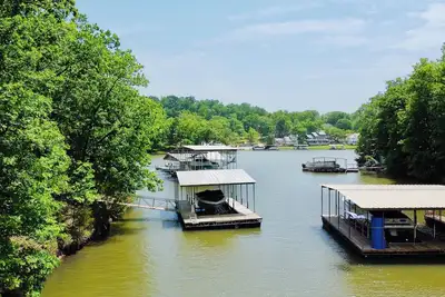 Top Notch Lake Retreat – Private, Peaceful, and Spacious Getaway
