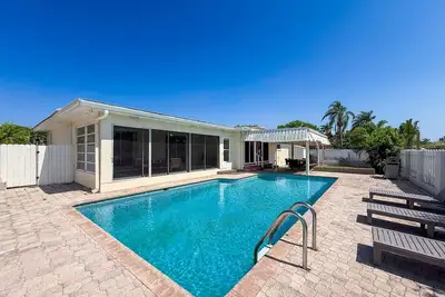 Image de Pool | Pet Friendly | Game Room