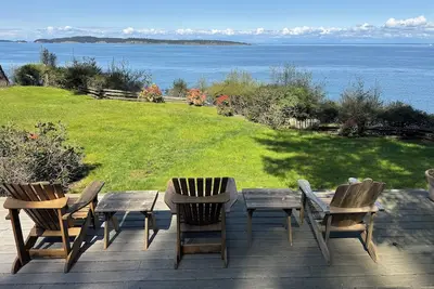 Image de Sunset Hideaway - Oceanfront Bliss Minutes to Town