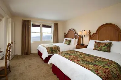 Image de Better Choice for your Vacation! Crater View Unit for 4, Free Parking!