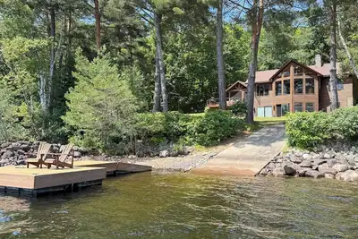 Image de Luxury Lakefront Home on Indian Lake, Ny