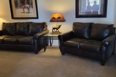 Image de Soothing 1 level 4-bedroom duplex with WiFi in Laramie