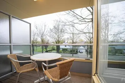 Image de Comfortable and Clean Room with Onsite Restaurant and Bar Near Ronostrand