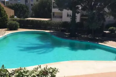 Image de Studio de 25m2 à Bandol avec piscine