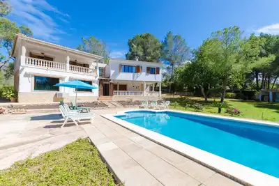 Image de Villa avec piscine privée