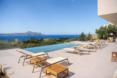 Villa Cactus by NiMaRvillas stunning cretan seaviews infinity pool
