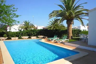 Villa à Sant Lluís avec 3 chambres à coucher, 6 couchages