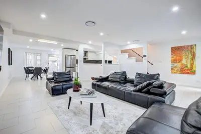 Image de Lakeview Family Retreat: Canberra-Cozy Townhouse!