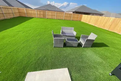 Image de Luxury 3-bedroom house with ample backyard in serene part of Odessa