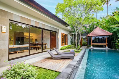 Image de Swiss-Belvillas Umalas provided 1 Bedroom, 2 Bedroom, 3 Bedroom, and 6 Bedroom.