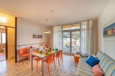 Image de Appartement lumineux avec vue sur la mer