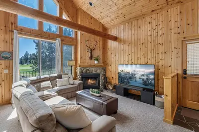 Image de All-Season Escape in Eagle Crest Resort, Dog Friendly
