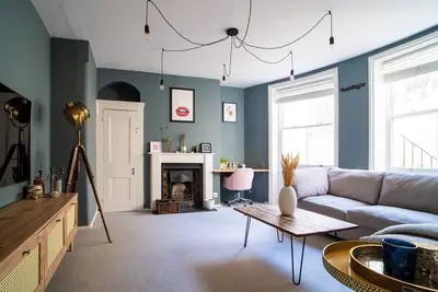 Image de GuestReady - Au bord de mer dans centre de Hove