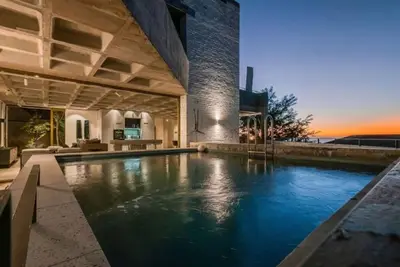 Image de Brand-New Sea View Luxury 3br Loft