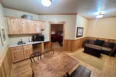 Image de Cozy cabin 2 in at Almo Inn with Ac, WiFi near City of Rocks/Castle Rocks Idaho