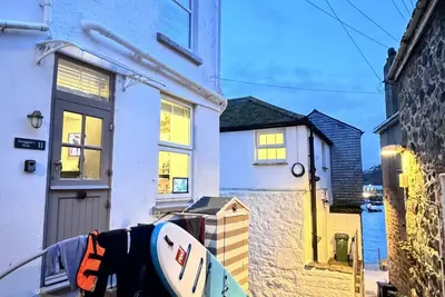 Image de Sleeps 6 guests  in 3 bedrooms