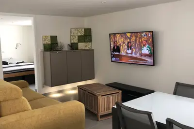 Image de Plain-pied avec cour pour 4 personnes – Tout à pied