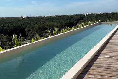 Image de Cozy King Beds, Plunge Pool, WiFi & Prime Comfort 5 Minutes From The Beach