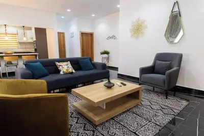 Image de Peaceful Escape in Tema Community 25