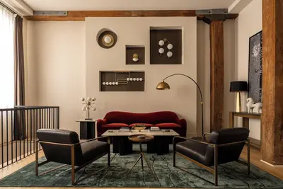 Image de The Artisan's Duplex - 8Bd/5. 5Bth w/2 Car Parking!