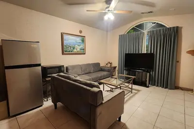 Image de 1 King Bed and 2 Queen Beds Suite Room