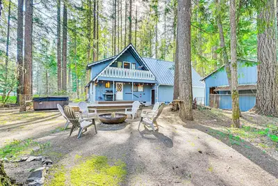 Image de Game Room & Fire Pit: Family Cabin in Packwood!