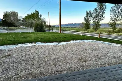 Image de Cozy Cabin 11 at the Almo Inn near City of Rocks/Castle Rock Park in Almo, Idaho