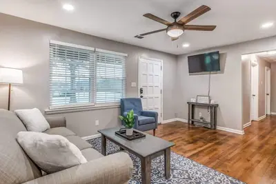 Image de Modern Interior, Near Downtown! Warm at Wellsville