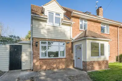 Image de 5 chambres à coucher à Bransgore, near Christchurch