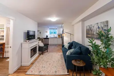 Image de Maple Villa Guest Suite - affordable luxury in a serene but convenient location.