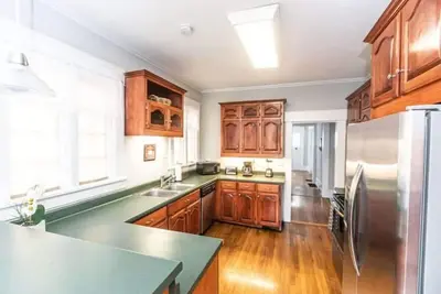 Image de Walk to Restaurants - Trendy Lakeview Craftsman