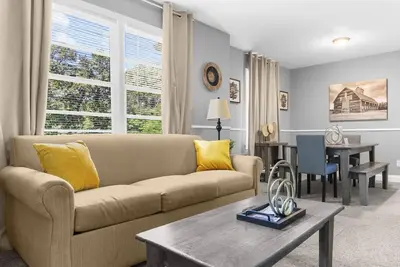 Image de Near Hospital & Dining- Beds on Broadmoor - Unit A