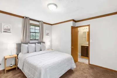 10 Mins to Downtown Birmingham- Fresh in Fairfield
