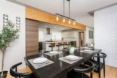 Image de Twin bed Dreams W/Ac - Near Rogers Place/Rah/Nait