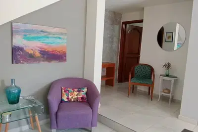 Image de With independent entrance.