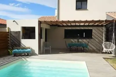 Image de Villa privater Pool 20 Minuten von den Stränden 10rdh21