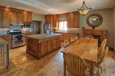 Image de Serenade Cottage – Your Lakeside Getaway on Lake Huron