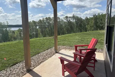 Image de RiverWest Trails End Chalet -River View 25% off Ski Tickets