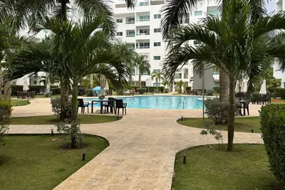 Relaxing 2br/2ba W/ Private Jacuzzi + Pool + Beach
