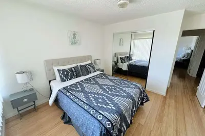 Spacious 4b2b Home + 2 Free Aquarium Tickets Perfect Holiday Getaway in Seaside!