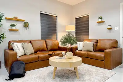 Image de Modern Studio Apt - 3Bd 2Bath