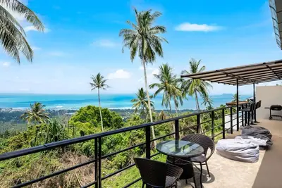 Image de Moonview at Paradise Village