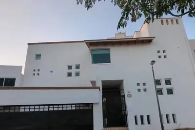 Image de Luxury Home with Pool, Gym & Ev Charger – Prime Location in Querétaro