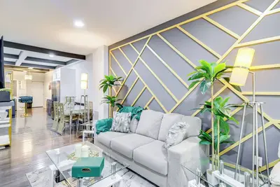 Image de Newly Renovated Abode w/ Patio in Baltimore!