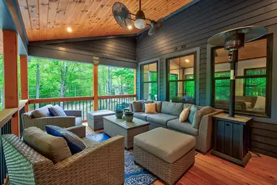 Image de Family-Friendly Chalet: Hot Tub, Games, Fire Pit
