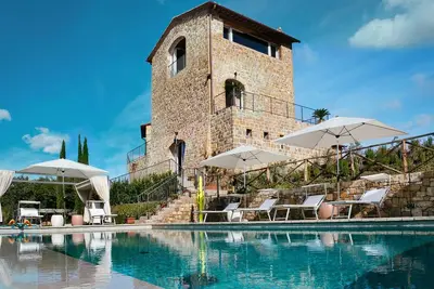 Villa à Radda In Chianti avec 4 chambres à coucher, 10 couchages