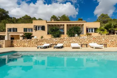 Image de Villa à San Jose avec 4 chambres à coucher, 8 couchages