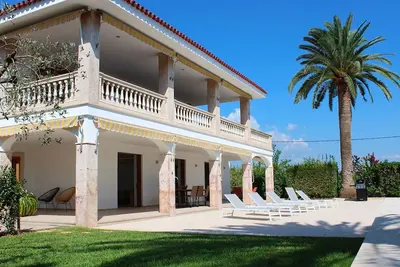 Image de Villa à Palma De Majorque avec 4 chambres à coucher, 8 couchages