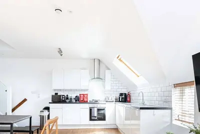 Image de Bournecoast: Lovely apartment in Westbourne near shops and sandy beaches -Fm9614